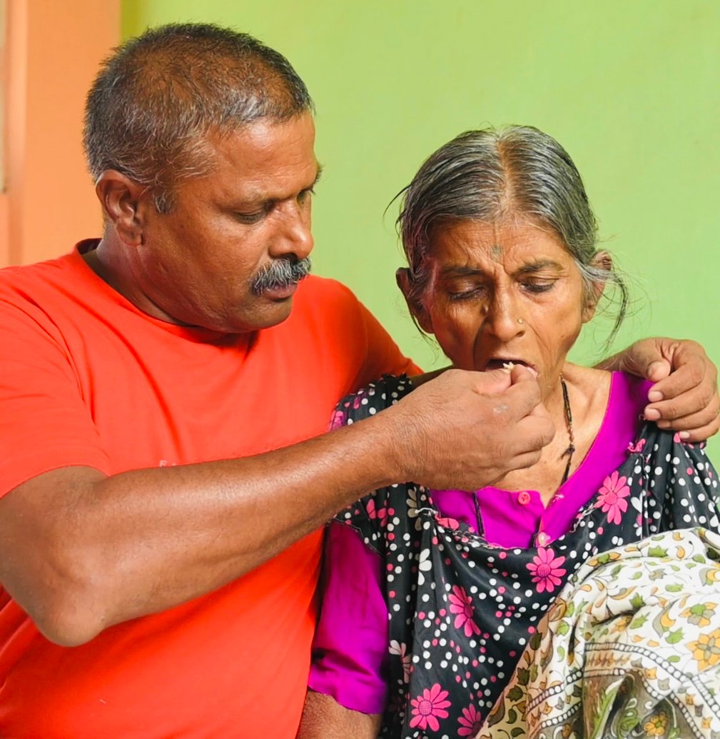 Illustrative photo of an elderly woman